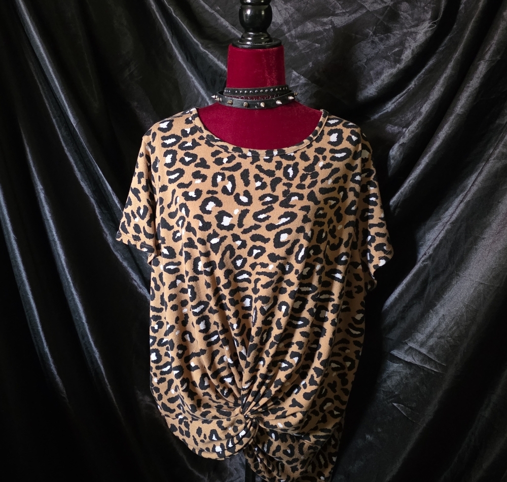 Leopard Print Knot Front Top